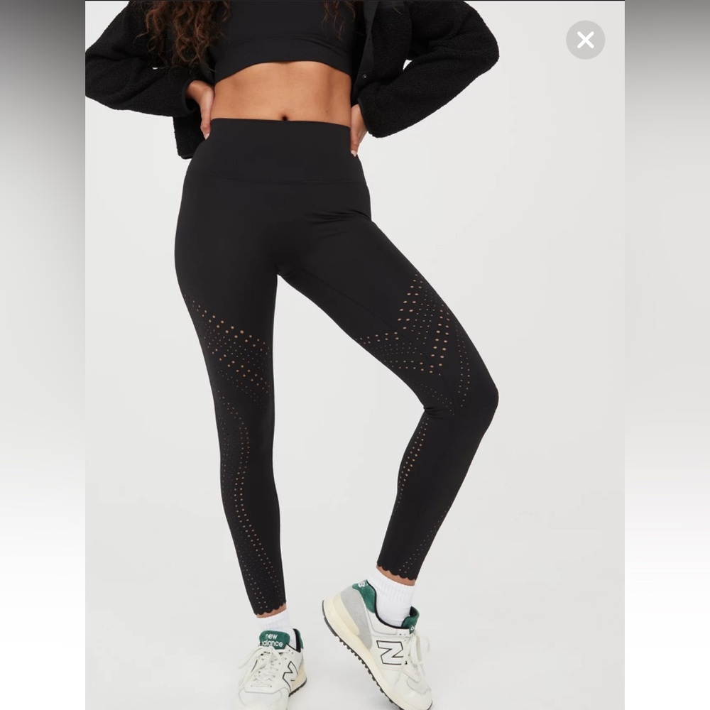 OFFLINE By Aerie Goals Lasercut Legging Black High-Waisted Leggings Small